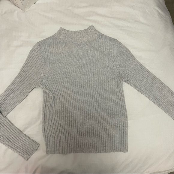 Grey sweater - Picture 2 of 4